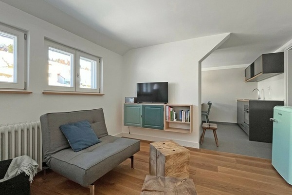 Wohnbereich: Blick in Richtung K�che / Essbereich