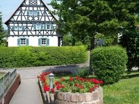 Rathaus Ötigheim (Bildnachweis: Gemeinde Ötigheim / Matthias von der Ahé) Rathaus Ötigheim (Bildnachweis: Gemeinde Ötigheim / Matthias von der Ahé)