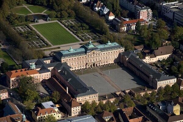 Schloss Rastatt, Luftaufnahme Bildnachweis: Mit freundlicher Genhemigung der Staatlichen Schlsser und Grten Baden-Wrttemberg