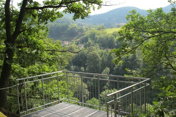 Plattform Engelsberg Copyright: (Tourist-Information Bhlertal)