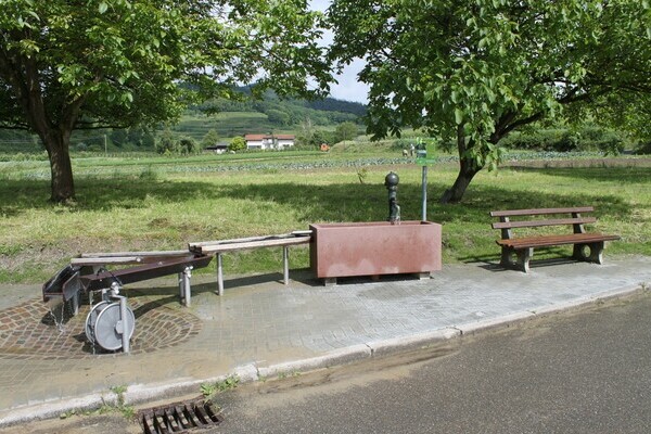 Schambachtal Erlebnispfad Wasserspiel Bildnachweis: Gemeinde Btzingen